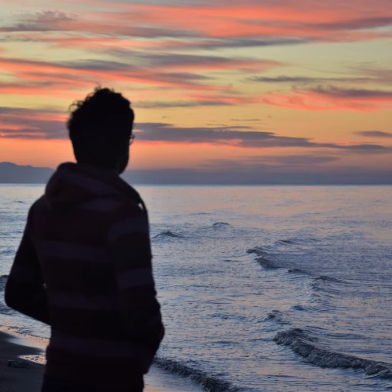 photo-1533678788987-df83c0276212